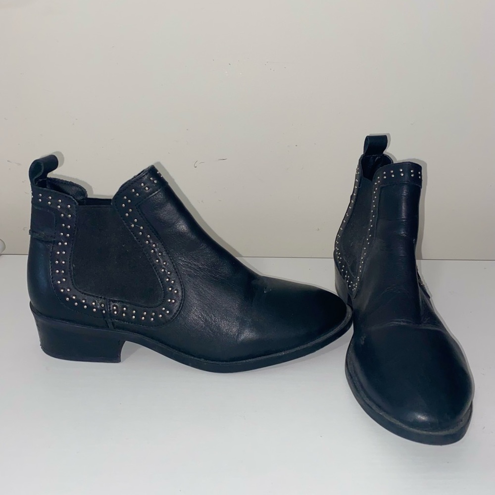 Steve Madden Studded Chelsea Boot, Size 10